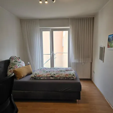 Ergste Am Ruhr 90 M2 With Stellplatz Terrace 3 Minutes To A45 *