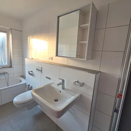 Ergste Am Ruhr 90 M2 With Stellplatz Terrace 3 Minutes To A45 *
